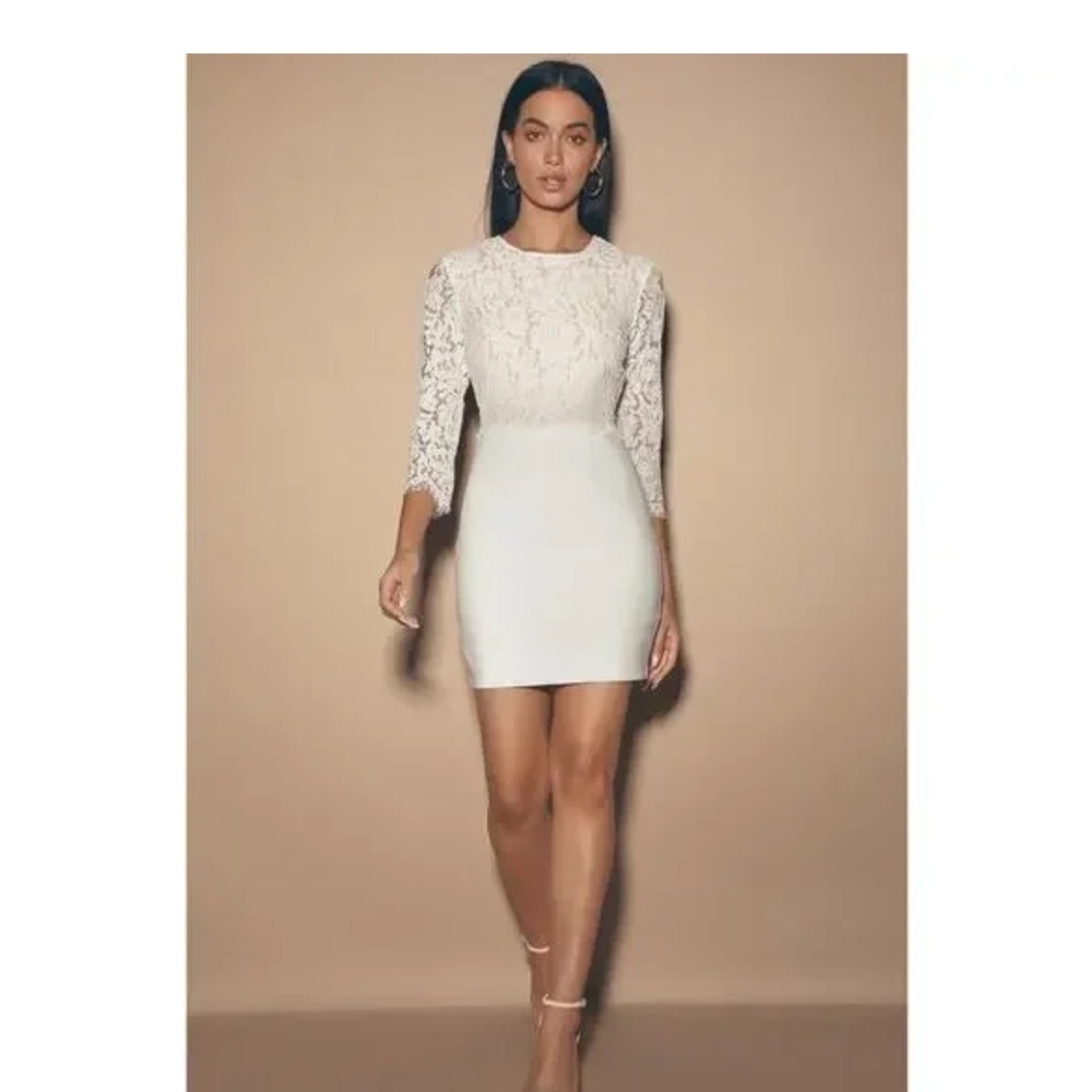 Elegant White Lace Dress: size S new